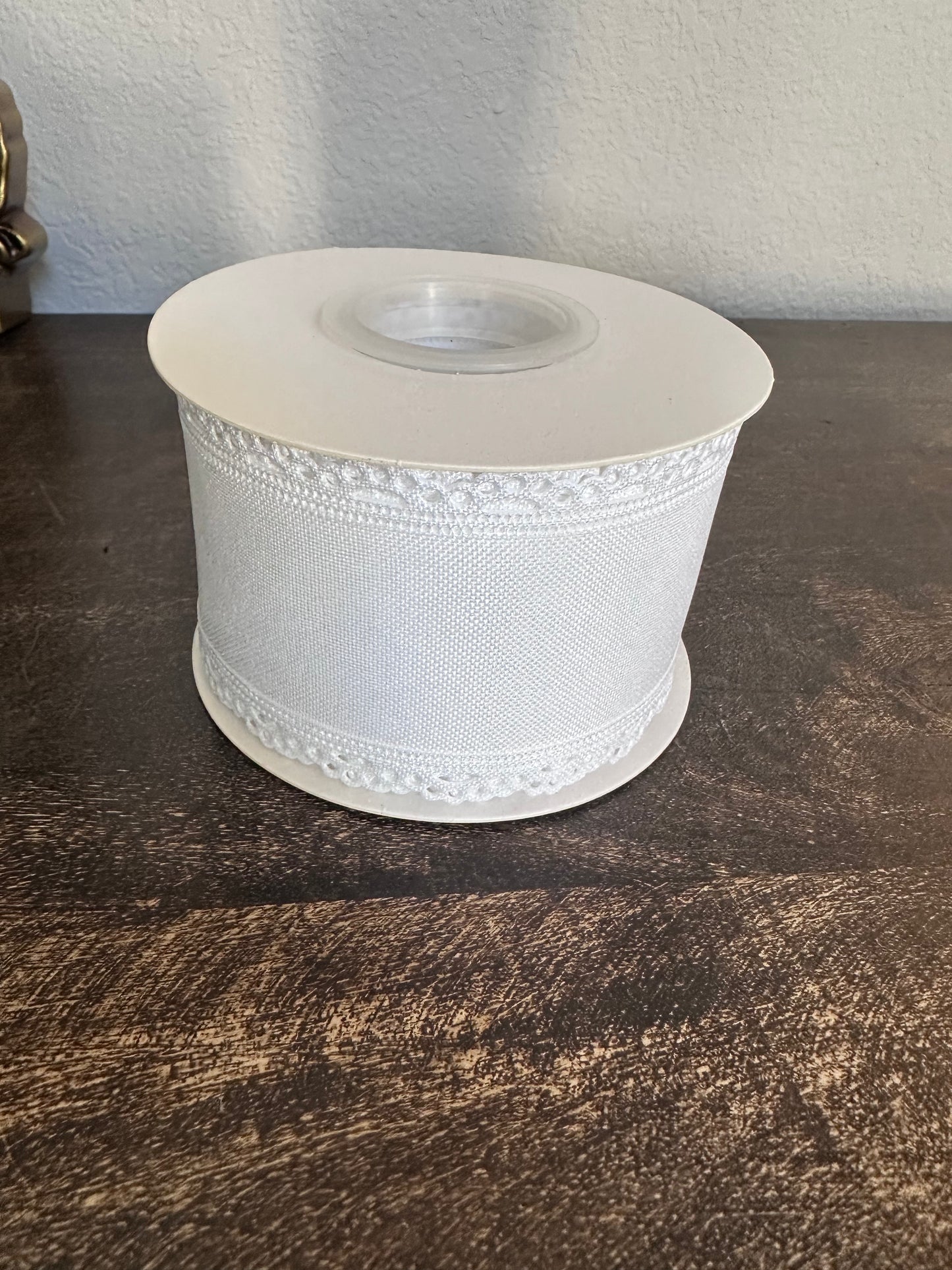 2.5” white eyelet