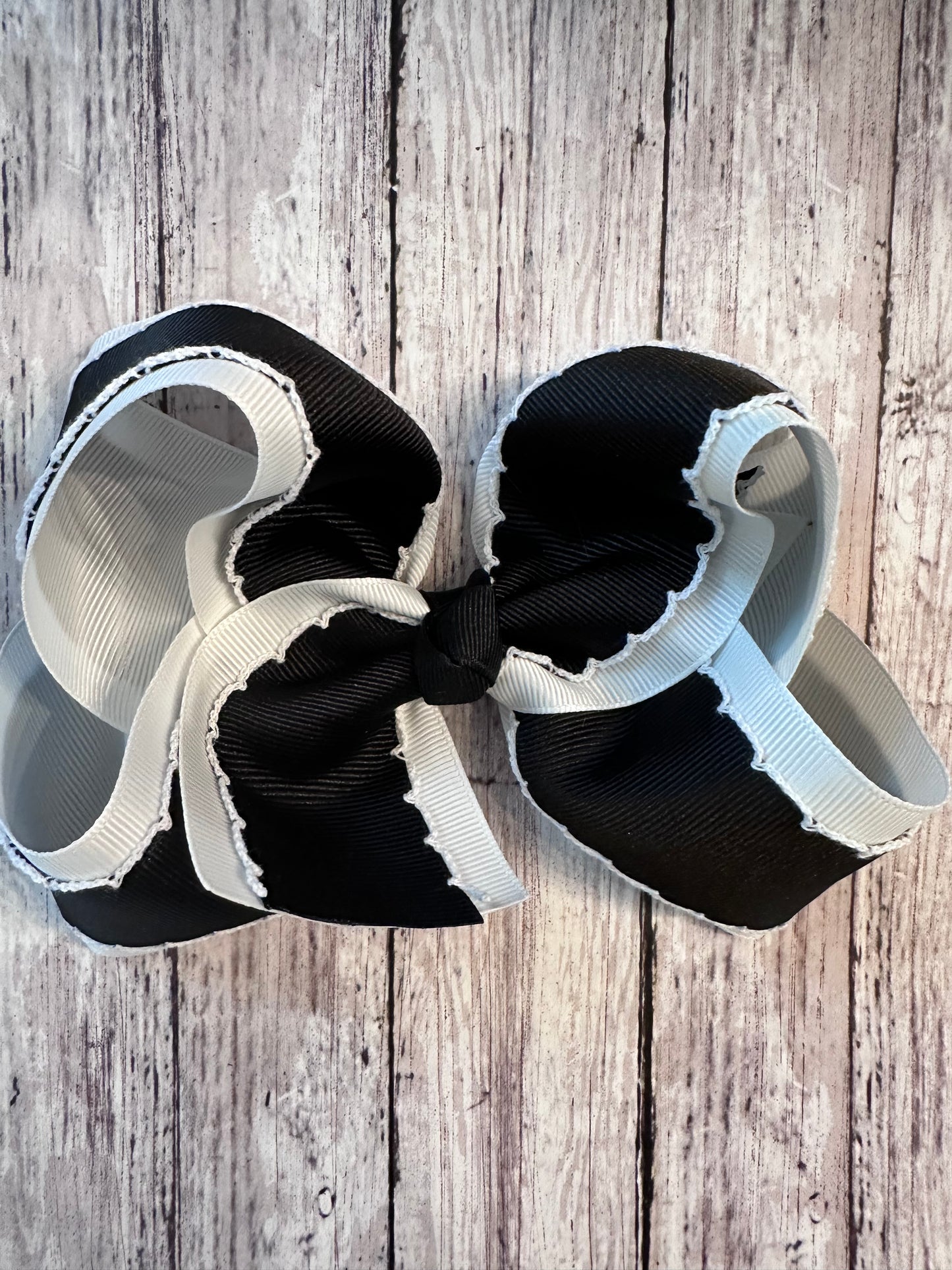 Black and white layered Moonstitch Bow