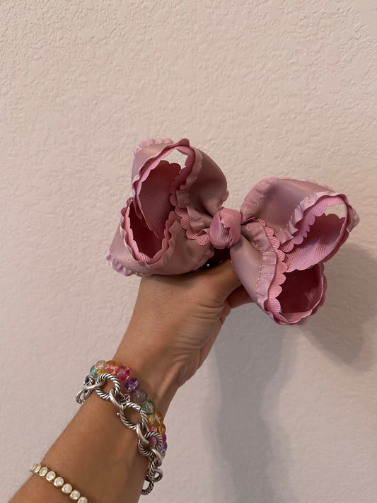 4” mauve ruffle bow