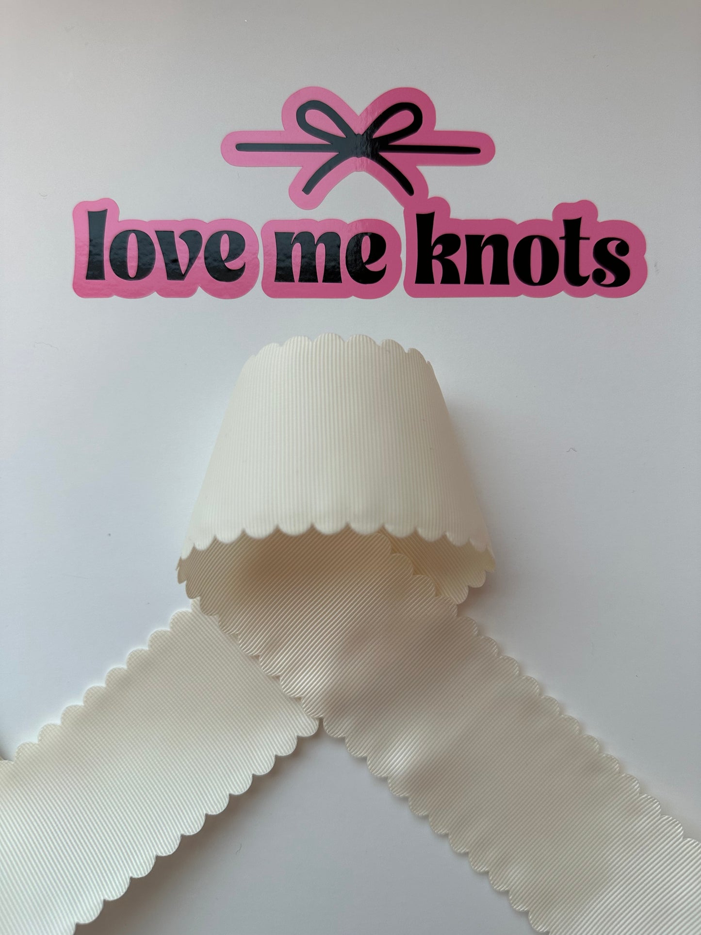 2” Cream Scallop