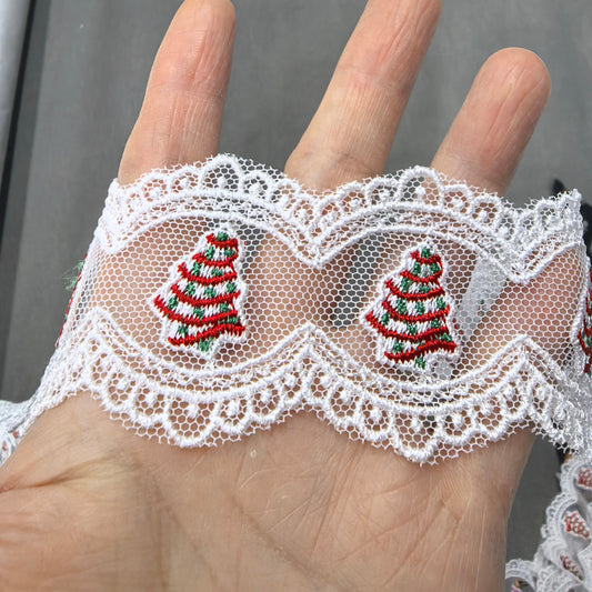 Christmas Tree Cake Lace